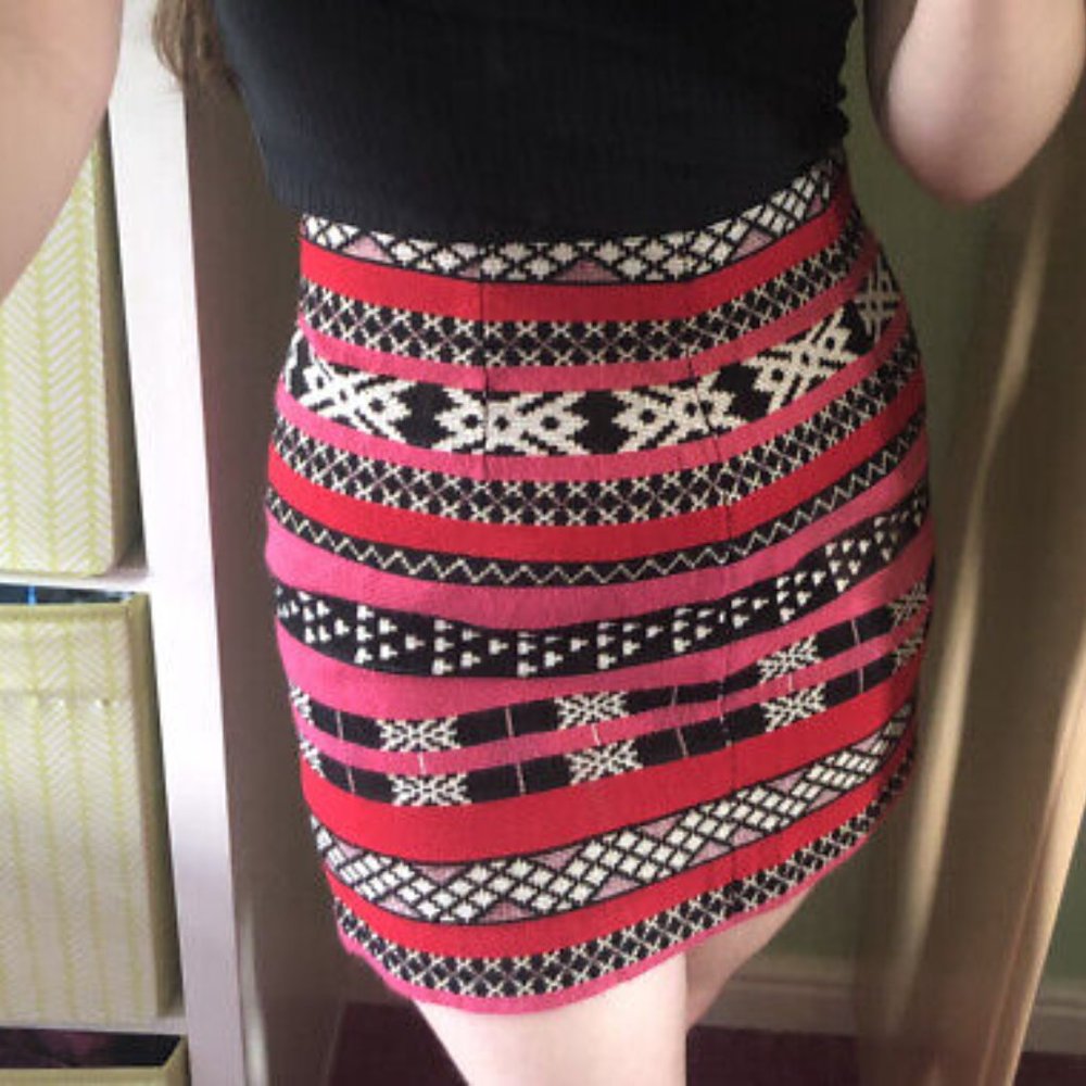Zara Tribal Aztec Print Skirt (XS)